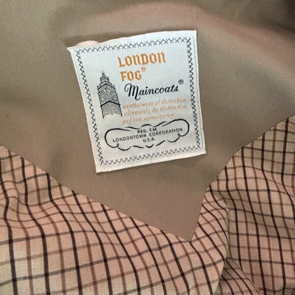 Vintage London Fog Maincoats Classic Beige Trench Coat Size 44R Unisex - Picture 6 of 9